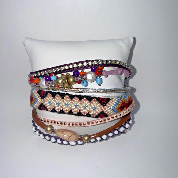 Bundle of 2 Plunder Multi Strand Bead Magnetic Clasp Bracelets EUC Lot - Picture 2 of 7